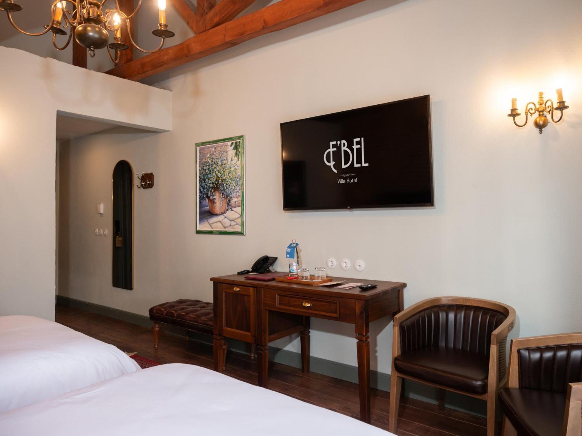 Vila Ebel Hotel Pool & Spa 코르처 외부 사진