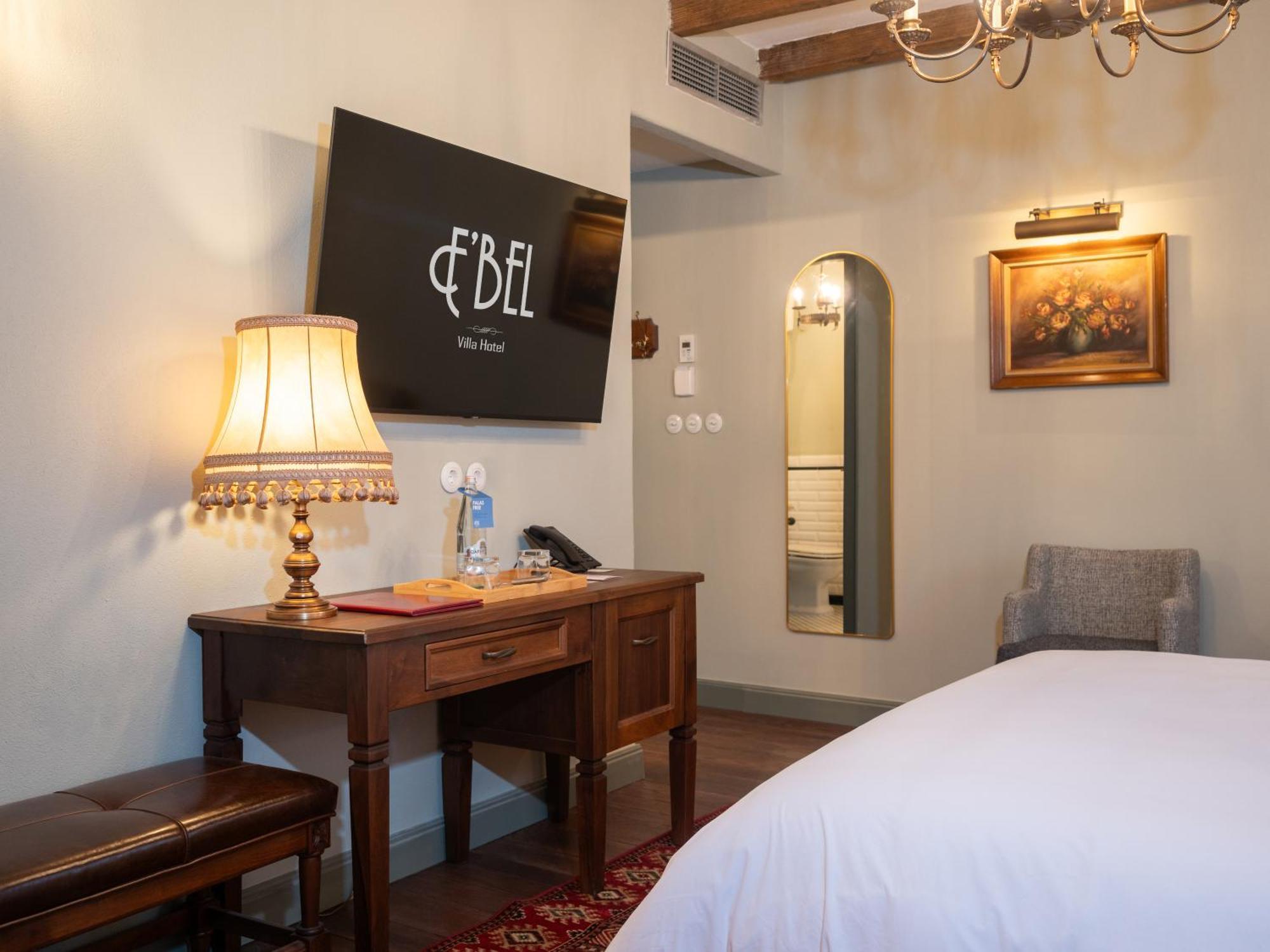 Vila Ebel Hotel Pool & Spa 코르처 외부 사진